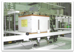 LW-9053 heat flux source model is installed on the channel of LW-200T
